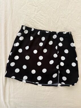 Polka Dot Elastic-Waist Mini Skirt - Black & White